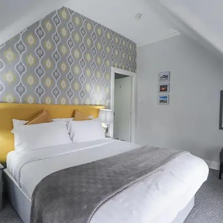 Mcinnes House Rooms With Breakfast Kingussie Exterior photo