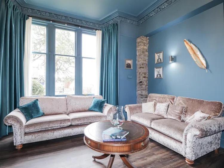 Отель Mcinnes House With Breakfast